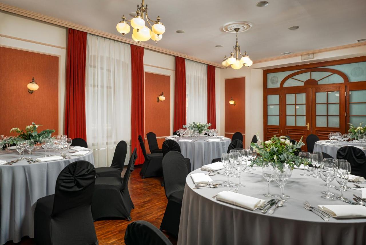 Hotel Palace Europa Lublin Buitenkant foto