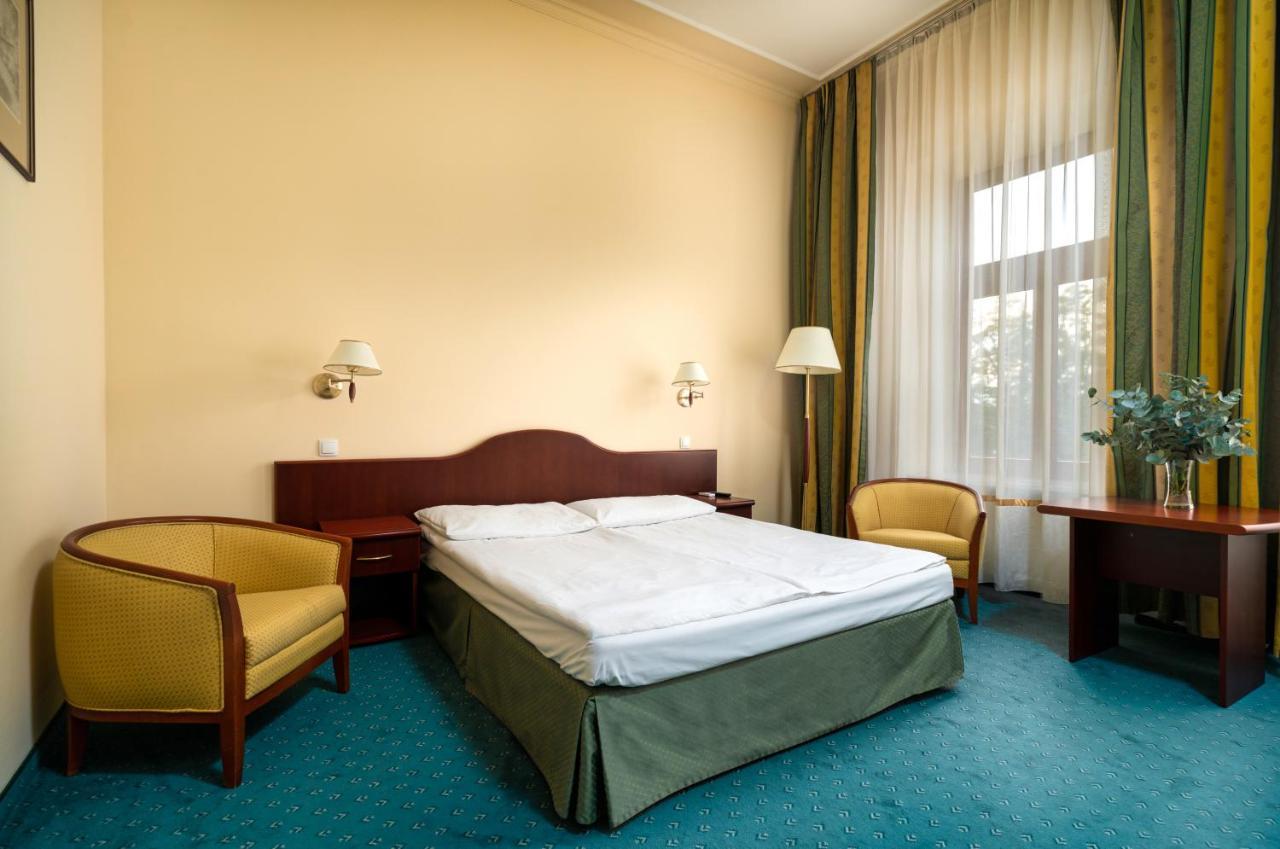Hotel Palace Europa Lublin Buitenkant foto