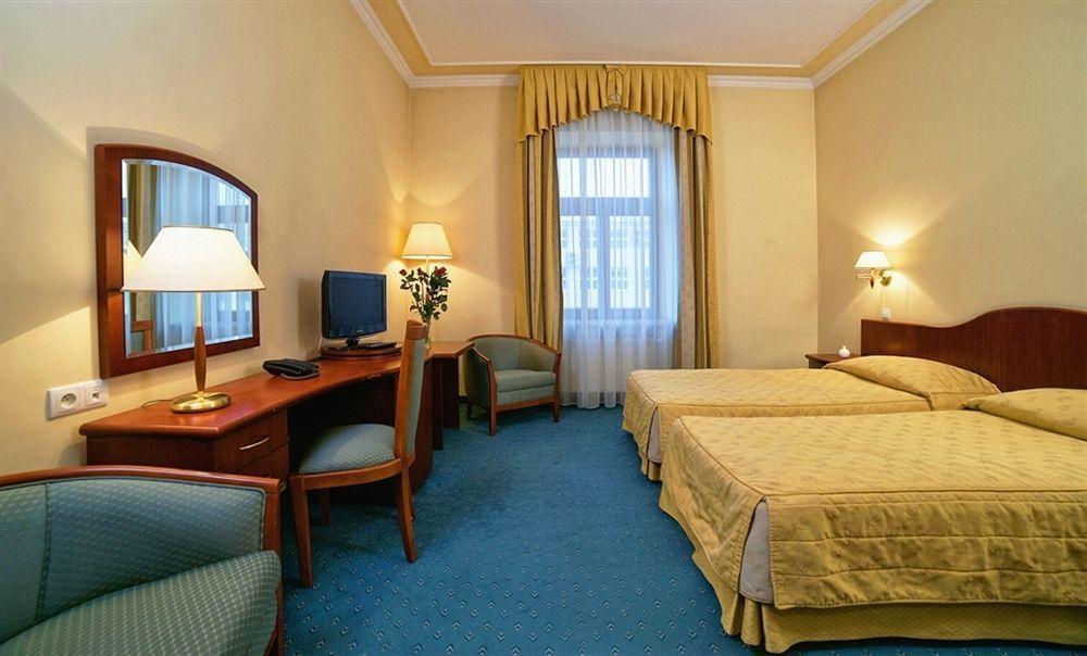 Hotel Palace Europa Lublin Buitenkant foto