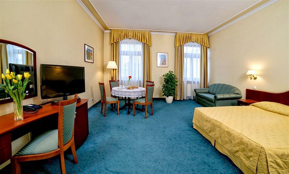 Hotel Palace Europa Lublin Buitenkant foto