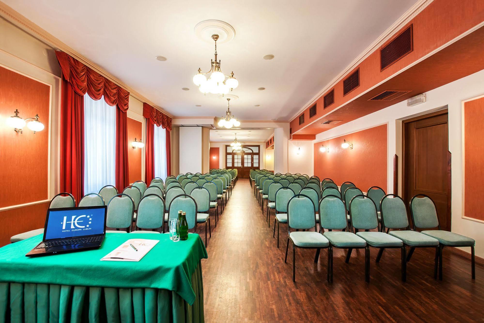 Hotel Palace Europa Lublin Buitenkant foto